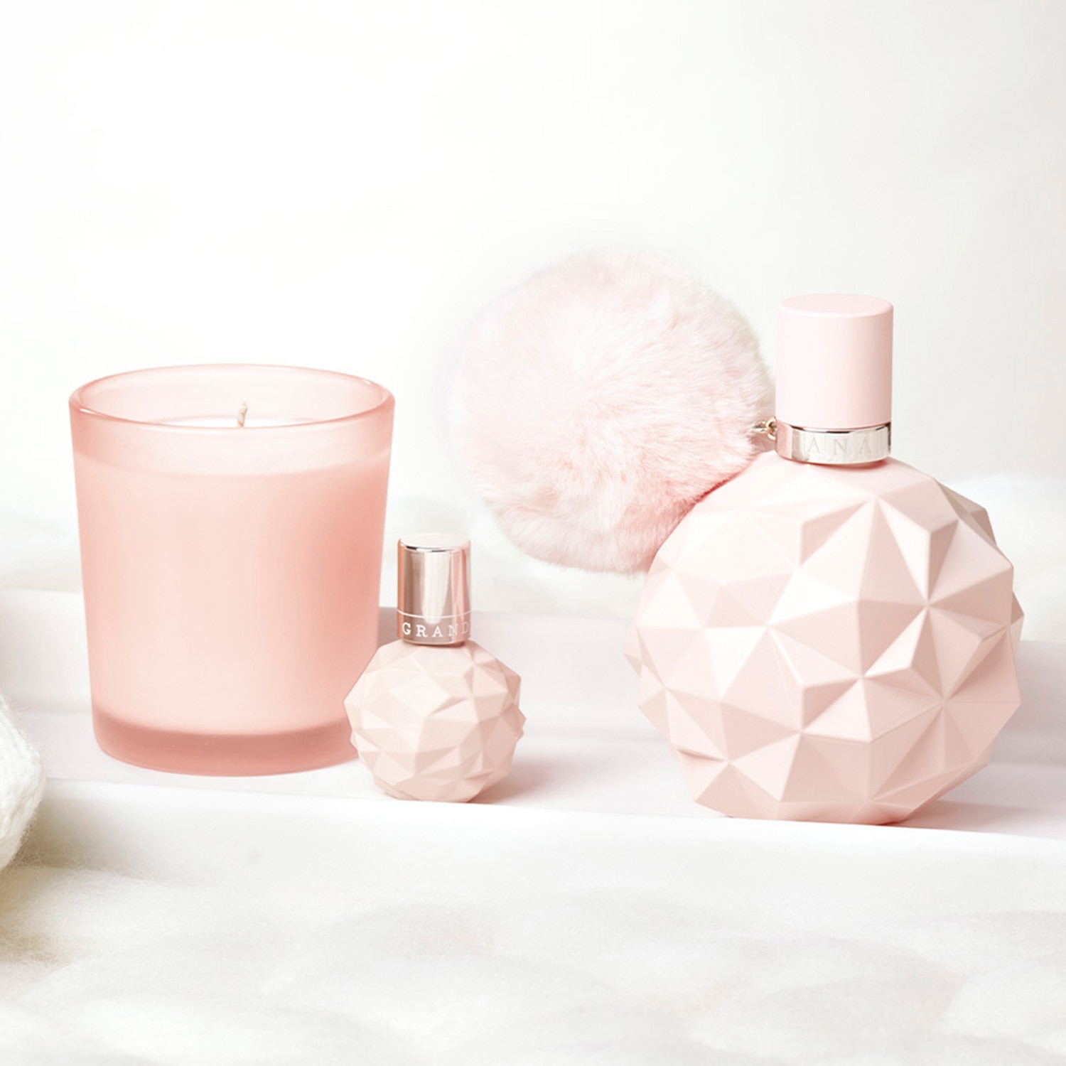 SET DE FRAGANCIA ARIANA GRANDE SWEET LIKE CANDY
